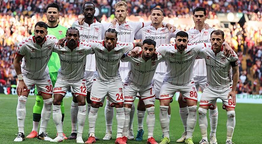 Sivassporda Rey Manajdan 12. gol sevinci