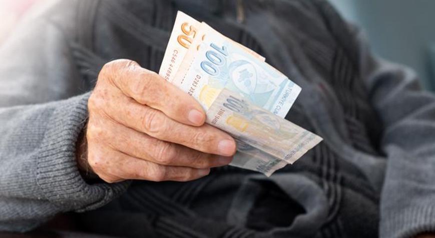 Memur ve emekliler dikkat Gözler yarına çevrildi: 4 aylık zam farkı için geri sayım