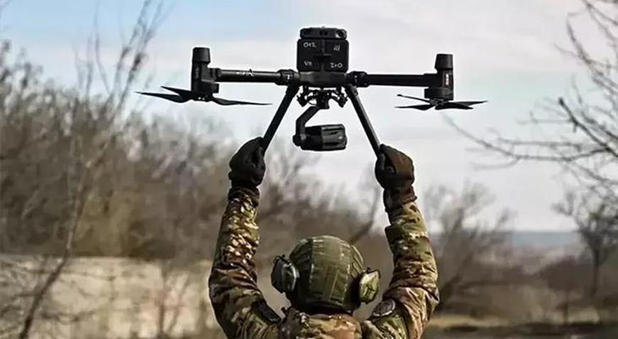 Ukrayna Rusya'ya drone ile saldırdı: Moskova'da uçuşlar durduruldu