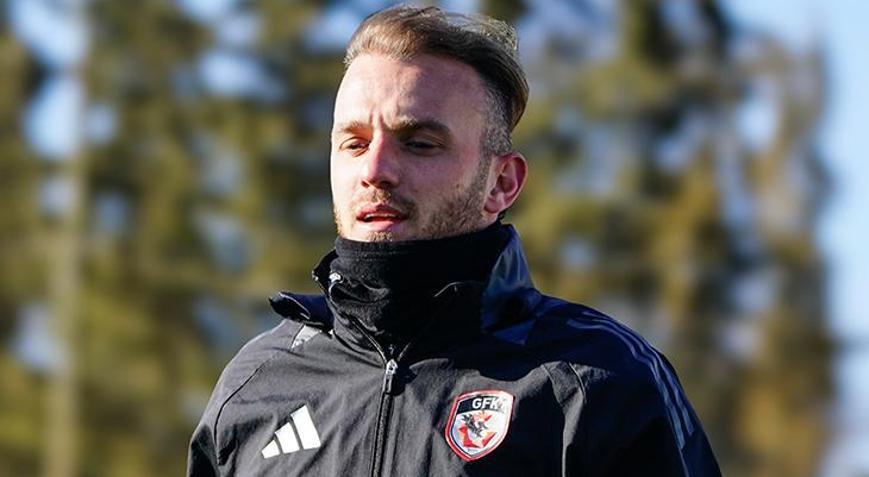 Bursaspor, Ertuğrul Ersoyu transfer etti