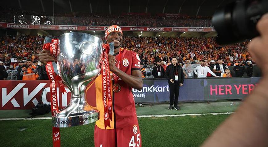 Victor Osimhenden Mario Jardel paylaşımı