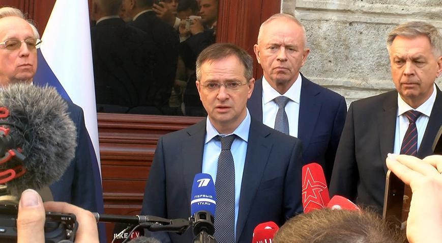 Rus heyetinin başkanı Medinskiy: Verimli bir görüşme gerçekleştirdik