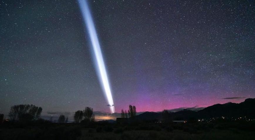 ABDdeki sürpriz Aurora fırtınasında gizemli beyaz bir iz görüldü