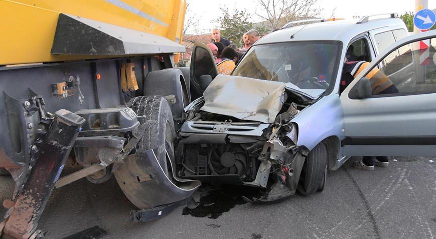 Kütahyada Trafik Kazası: 5 Yaralı