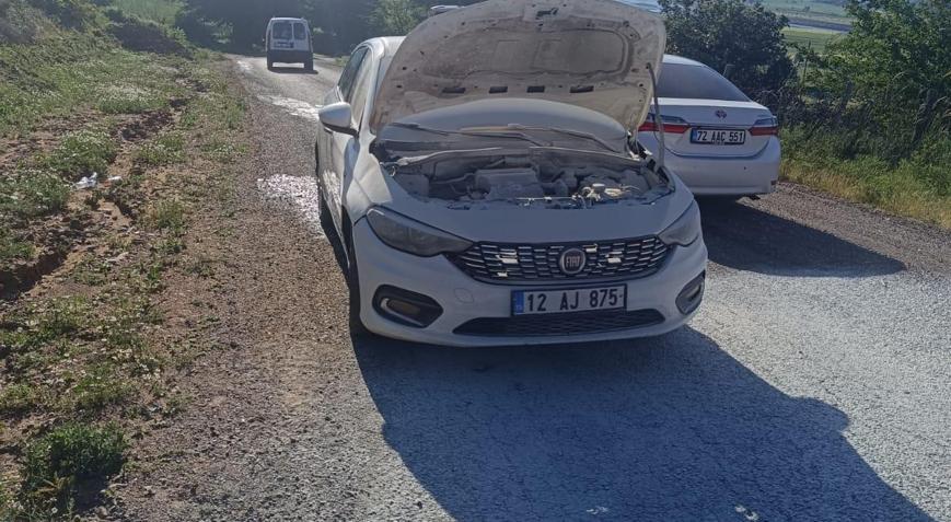 Bingölde Otomobilde Çıkan Yangın