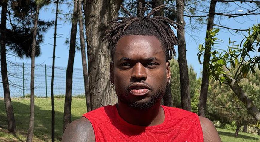 Landry Dimata: Üçüncü sırada bitirmek için kazanmamız gerekiyor