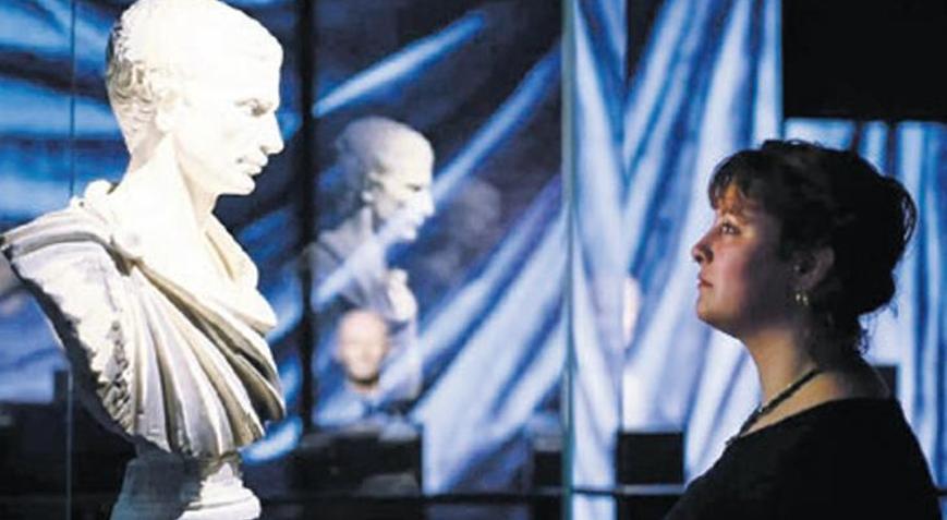 Sanat dünyasında ‘pembe yakalı’ tartışmaları