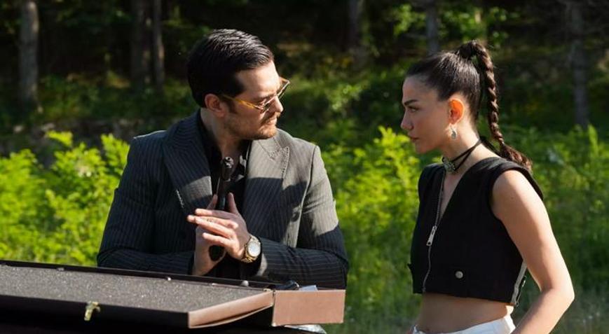 Eşref Rüya 11. bölüm fragmanı çıktı Eşref Rüya 10. son bölüm kesintisiz izleme ekranı... Yeni fragmanda Çiğdem köşeye sıkışıyor