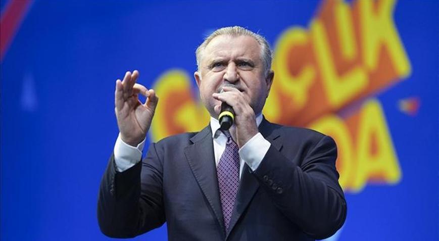 Bakan Bak, Adem Asil için tebrik mesajı yayımladı