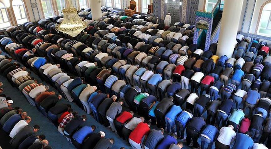 İl il bayram namazı saatleri 2025: İşte Diyanet takvimine göre namaz vakitleri