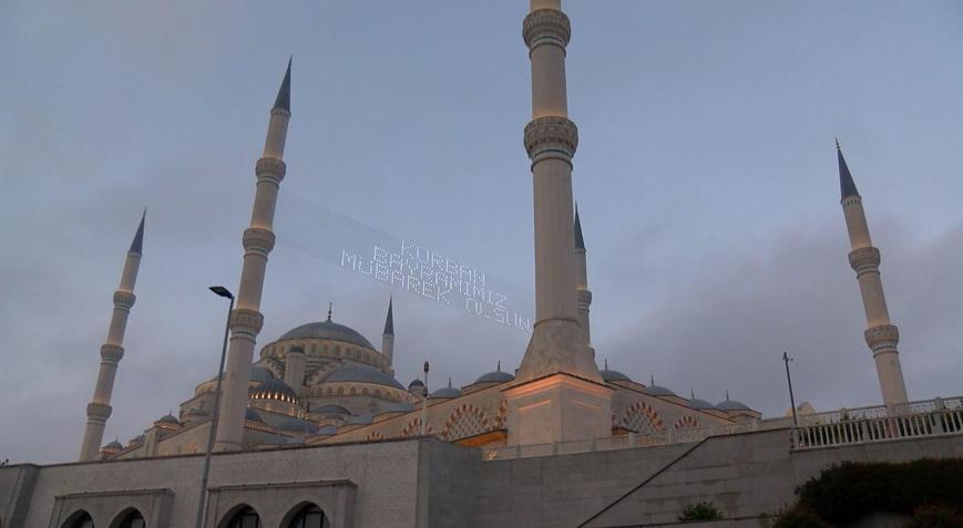 İstanbul - Çamlıca Camii’nde bayram namazı kılındı