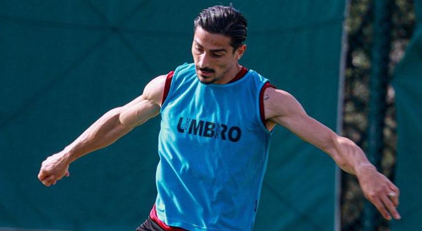Göztepede Koray Günter ve Nielsen beklemede