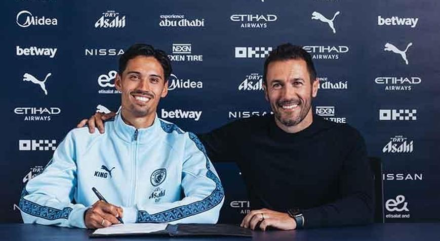 Manchester Cityden bir takviye daha Tijjani Reijnders imzayı attı