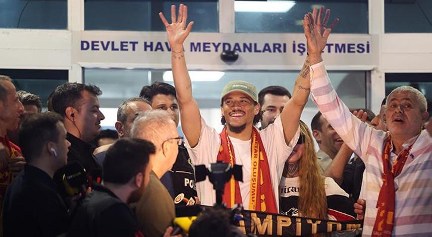 Leroy Saneden transfer itirafı Birçok teklif vardı Leroy Saneden transfer itirafı Birçok teklif vardı