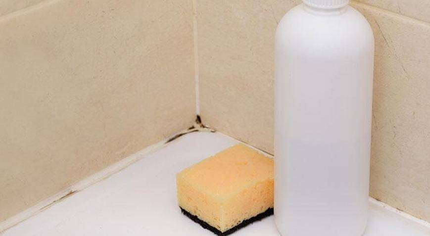 Kararan silikonlar yeni çekilmiş gibi olacak Pamuğa döküp 3-4 saat bekletin