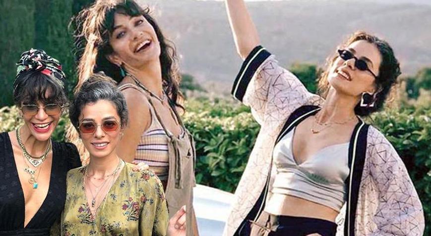 Dostlar tatilde Berrak Tüzünataç ve Özge Özpirinçciden deniz pozu
