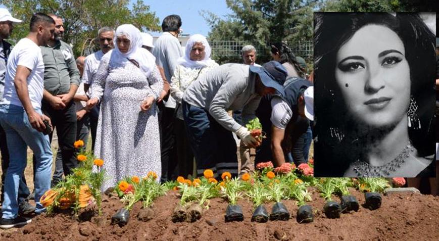 Sanatçı Ayşe Şanın mezarı 29 yıl sonra memleketi Diyarbakıra taşındı