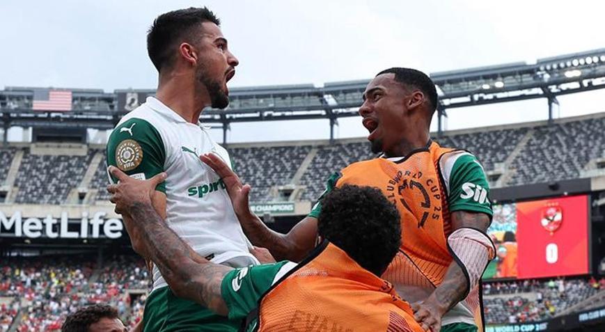 Palmeiras, Al Ahly karşısında 2 golle galip