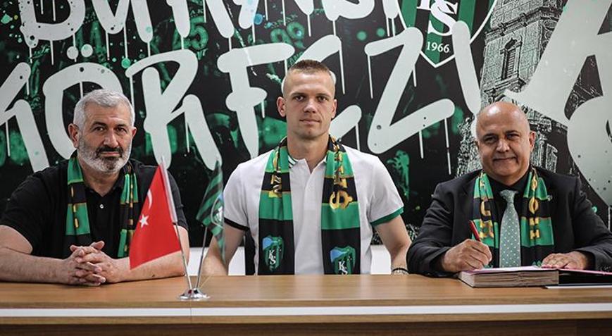 Kocaelisporun kalesi Aleksandar Jovanovice emanet 2 yıllık imza