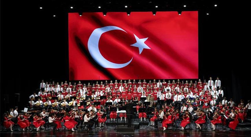 Cumhurbaşkanlığı Çocuk Orkestrası ve Korosu İstanbul’da ilk konserini verdi