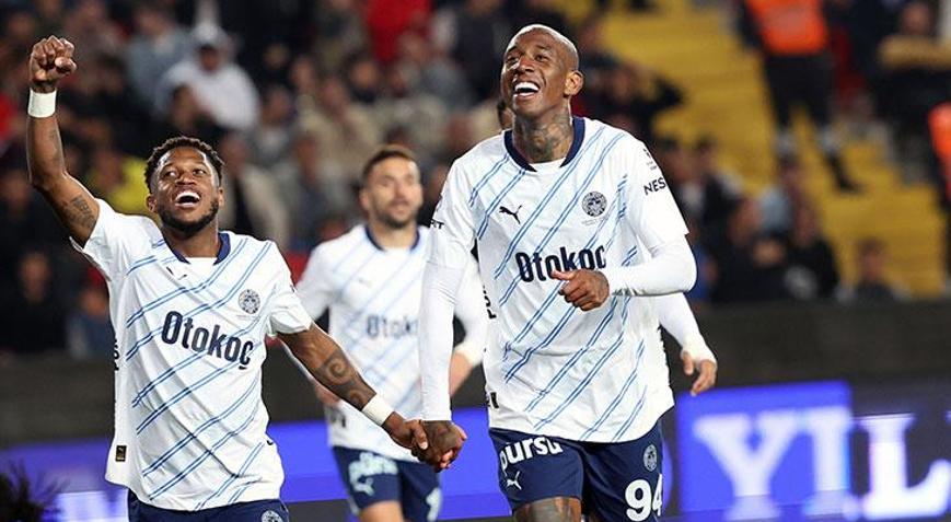 Fenerbahçede beklenmedik ayrılık ihtimali İki talip birden