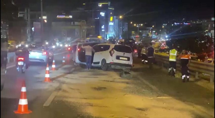 İstanbul - Pendik’te 6 aracın karıştığı zincirleme trafik kazasında 1i çocuk 5 kişi yaralandı