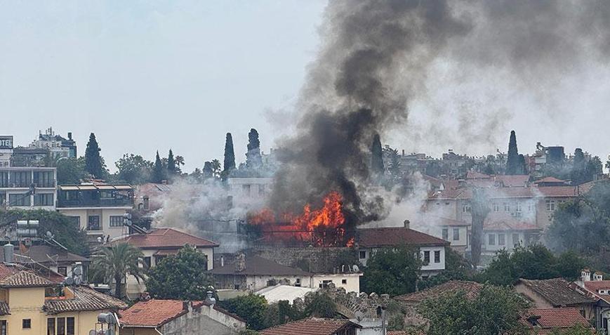 Antalyada yangın Çok fazla zarar var