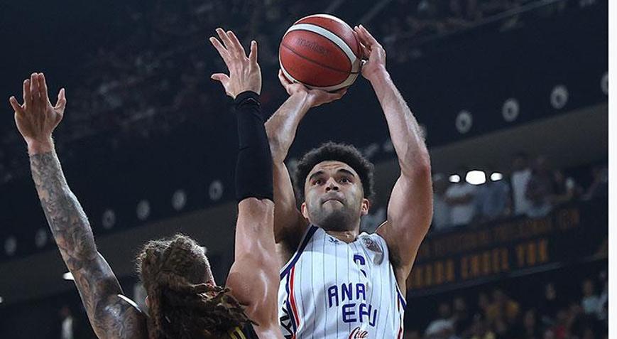 Anadolu Efes, Bryant ile yolları ayırdı