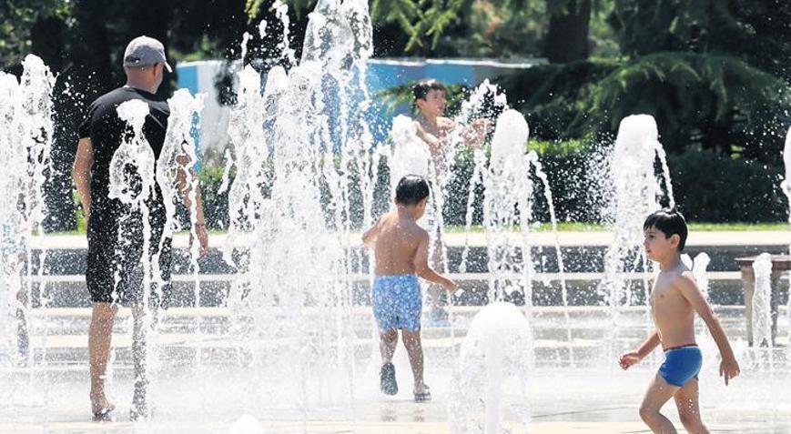 İstanbul 35 derece: Sıcaklar kavuruyor