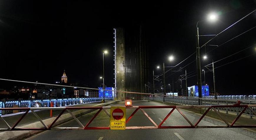 İstanbulda Yeni Galata Köprüsü trafiğe kapatıldı
