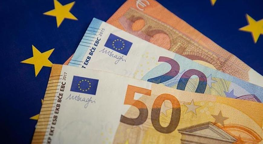 Bulgaristan resmen euroya geçiyor