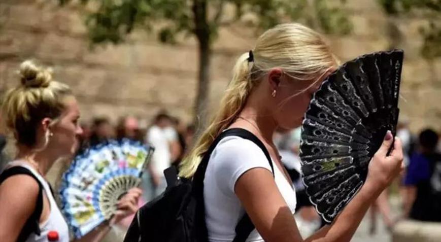 Meteoroloji peş peşe uyardı İstanbullulara 9 Temmuz uyarısı: 3 ilçe kavrulacak