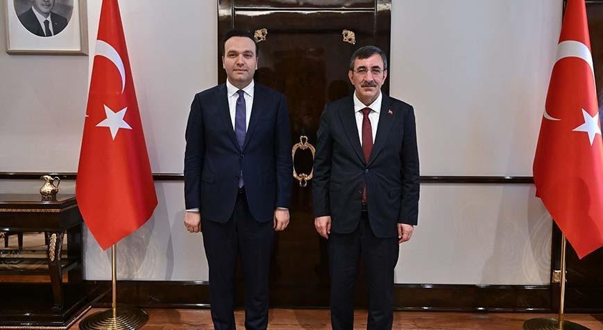 Cumhurbaşkanı Yardımcısı Yılmaz, AK Parti Gençlik Kolları Başkanını kabul etti