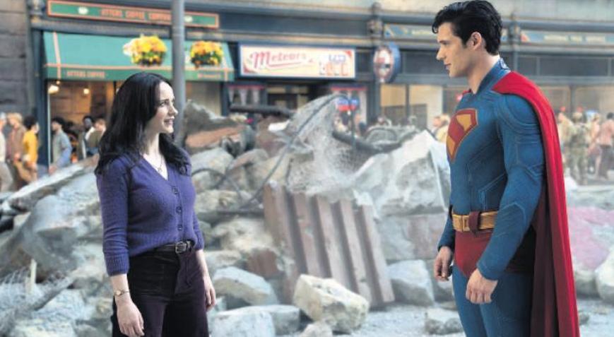 Dünyamızı savaşlardan kurtar Superman