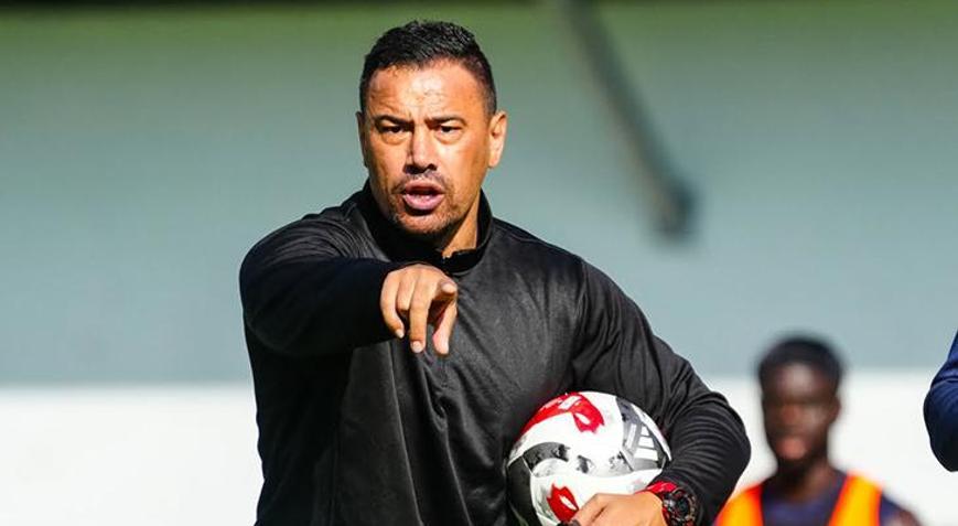 Başakşehir, Rui Santosu göreve getirdi