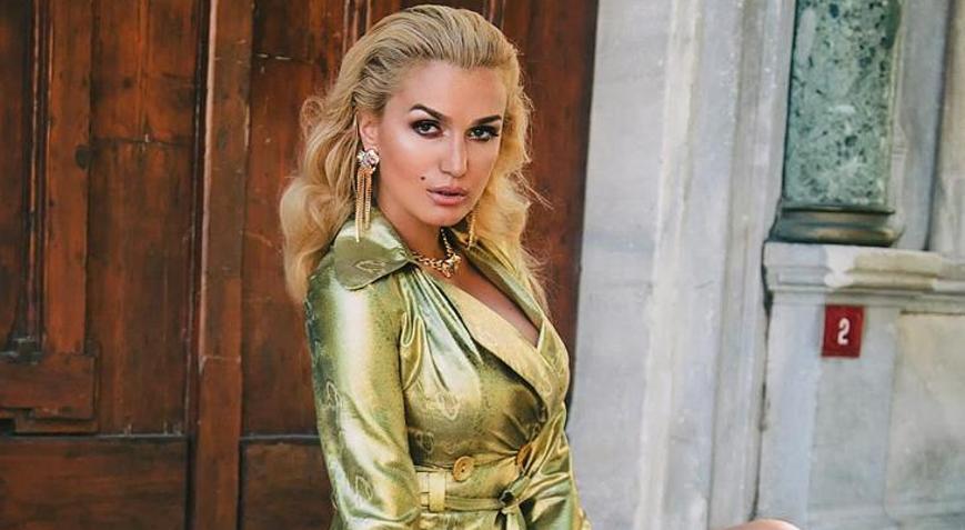 Tuğba Özaydan kıyafet eleştirisi ‘Sokağa sütyenle çıkılmaz’