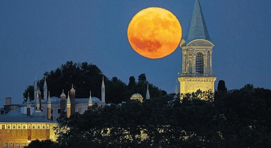 Topkapı Sarayı’nda gecenin büyüsü