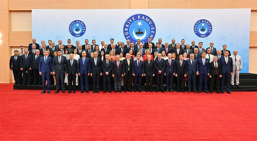 MHP Genel Başkanı Devlet Bahçeli, Kamu-Sen yönetimiyle bir araya geldi