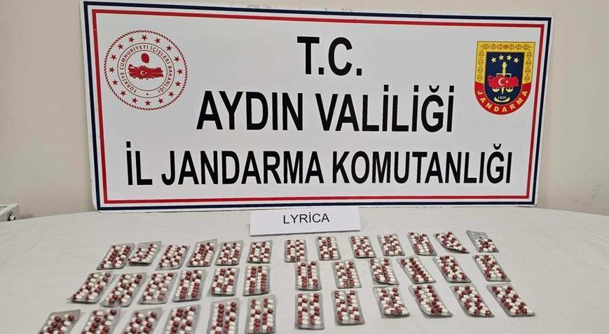 Aydın’da jandarmayı gören şüpheli uyuşturucu hapları tarlaya attı
