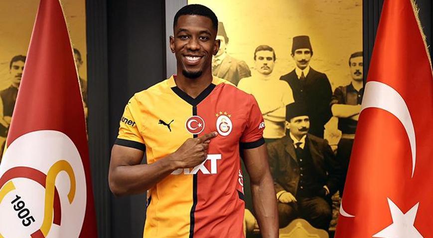 Galatasarayda Carlos Cuestaya sürpriz talip