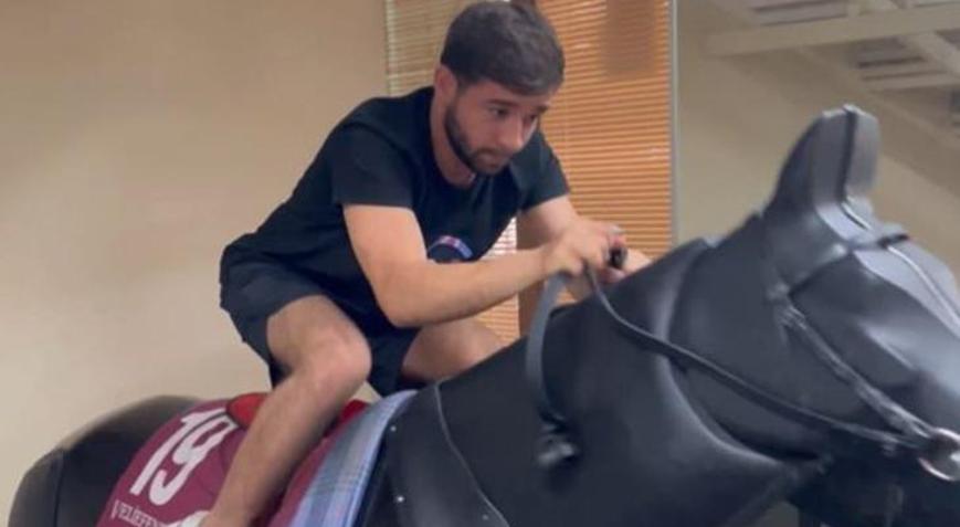 Jokey Mertcan Çelik iyileşiyor Yeniden ata binebilecek noktaya yaklaştım