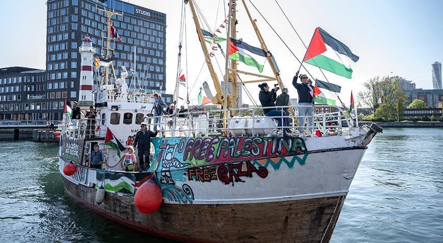 İsrailin Hanzala gemisinde gözaltına aldığı son 2 aktivisti de serbest