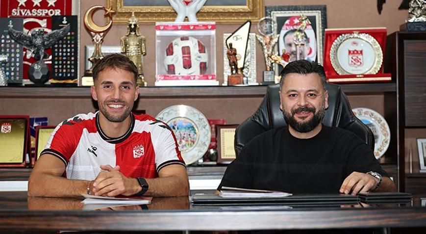 Sivasspor, Okan Erdoğanı transfer etti