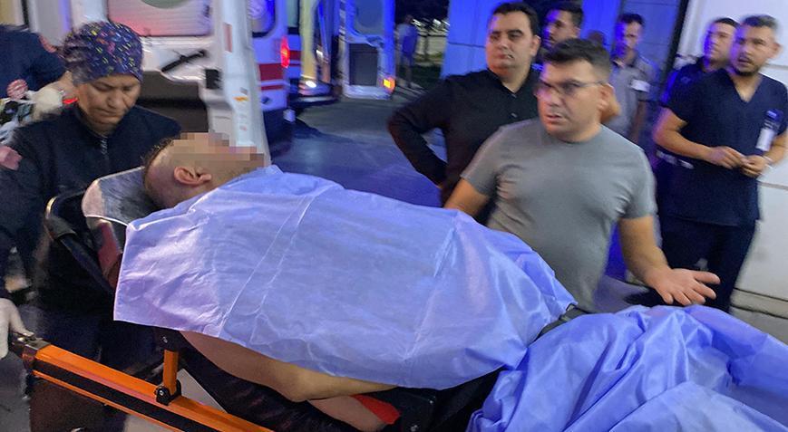 Yan baktın kavgasında dövdükleri kişiyi hastanelik ettier