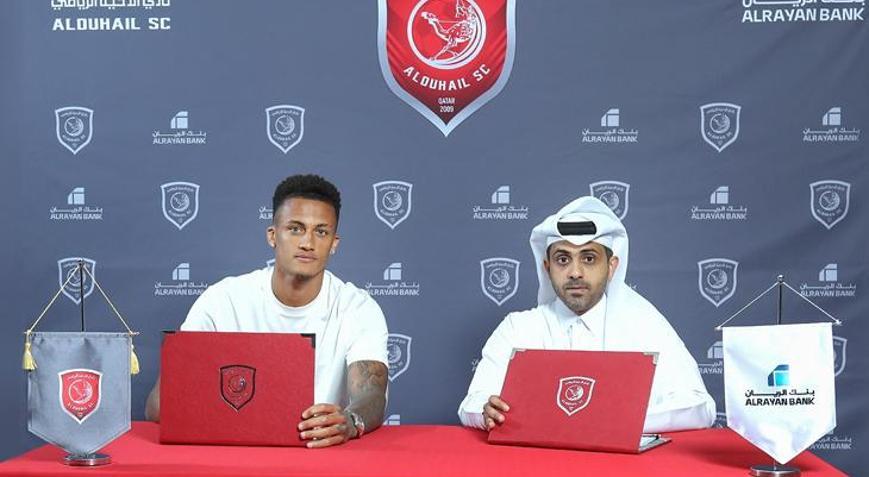 Fenerbahçe ve Beşiktaşla anılıyordu Katara transfer oldu
