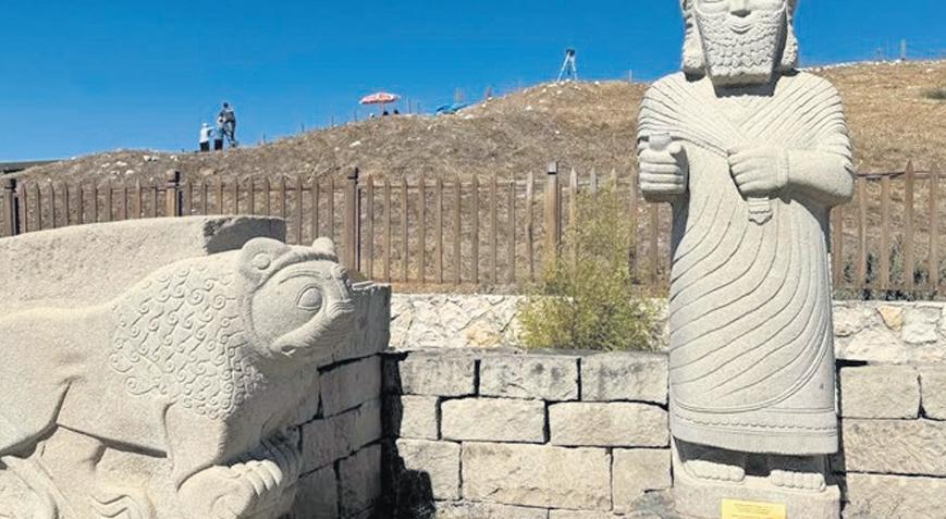 İtalyan arkeologlar kazıları anlatacak