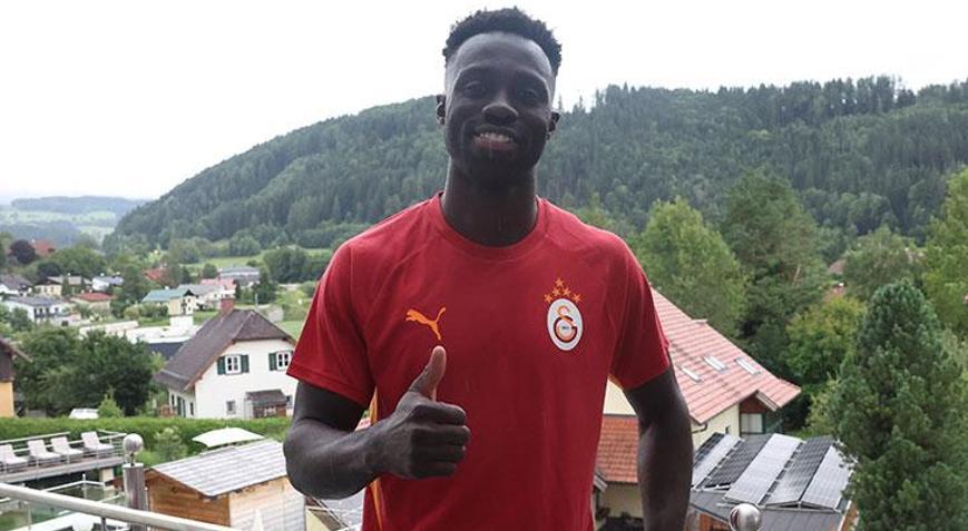 Galatasaray, Davinson Sanchez ile sözleşme uzattı