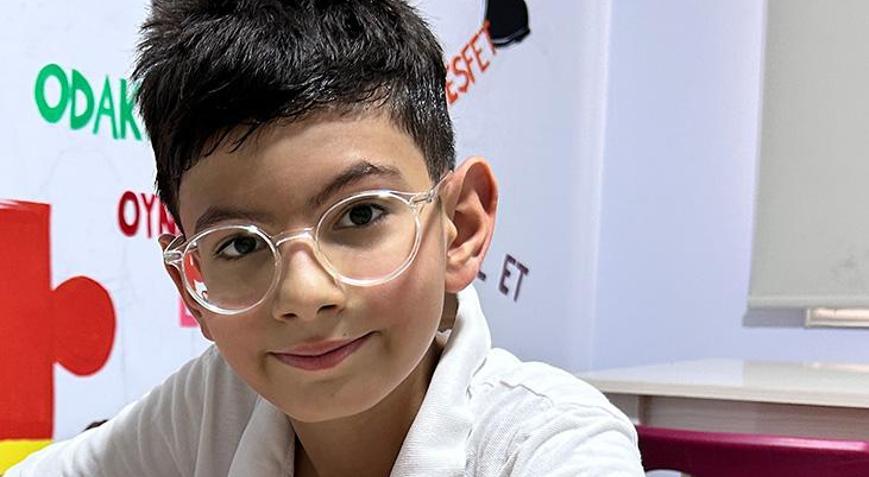 Teknolojiden uzak büyütüldü, 10 yaşında bunu yaptı: Doğduğundan beri bizi şaşırtıyor