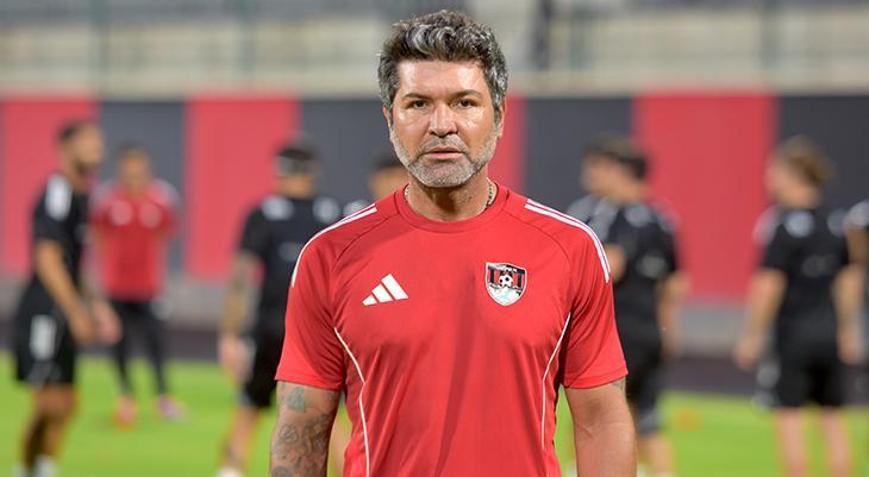 Hakan Kutlu: Bazı mevkilerimizde 2-3 oyuncu eksiğimiz var