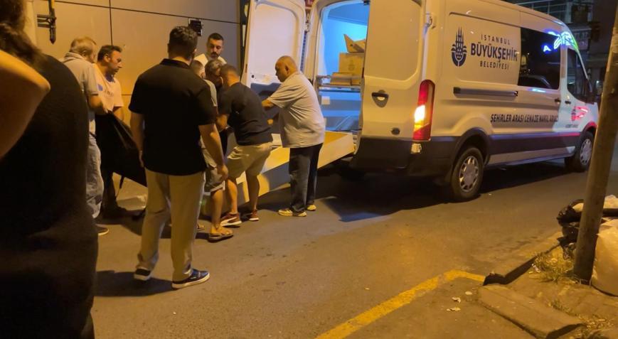 İstanbul - Şişlide çilingirle eve girdi; kardeşini ölü buldu